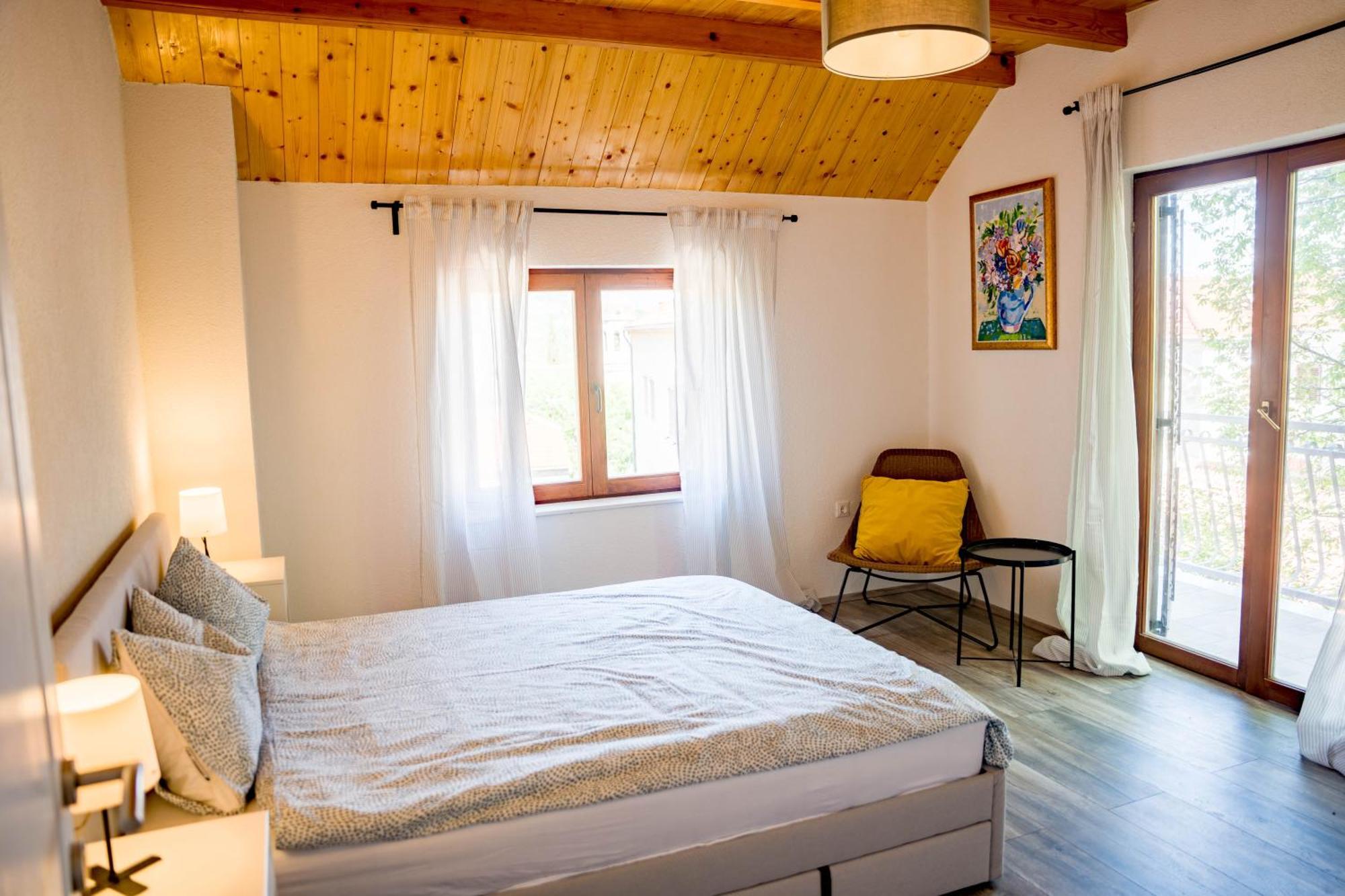 Vito Apartma